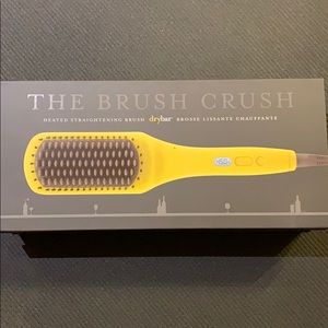 Drybar The Brush Crush- heated straightening brush